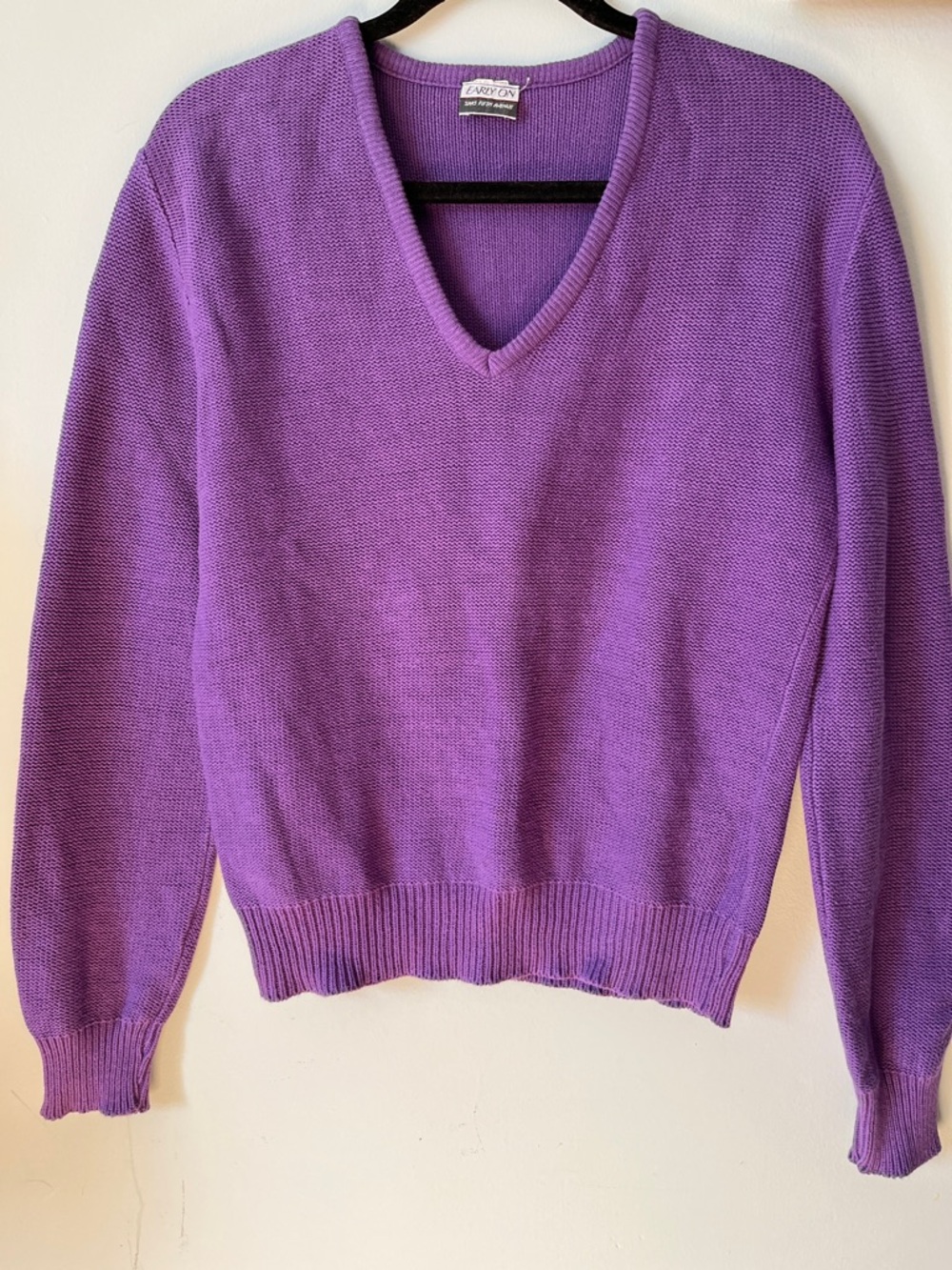 Vintage Academia Preppy Old Money V-Neck Classic Sweater - Picture 2 of 7